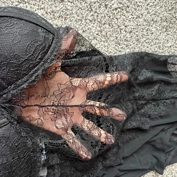 Lace bodysuit - Picture 7 of 7